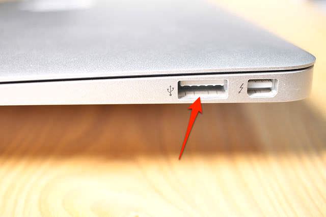 3MacBook Air USB3 0白色
