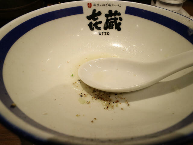 東京ラーメンストリート㐂蔵牛タンねぎ塩ラーメン完食