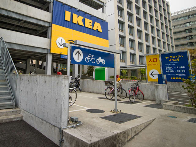 IKEA 駐車場