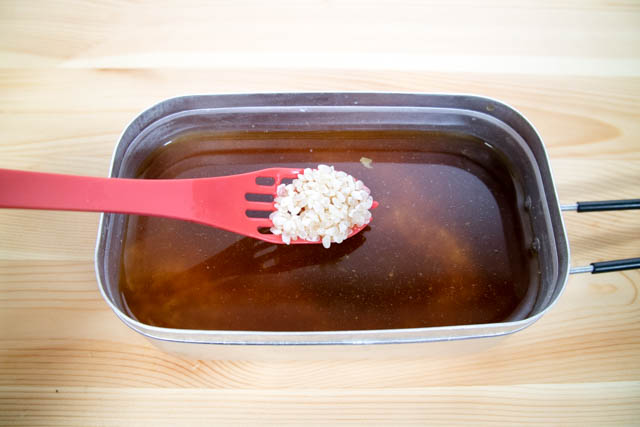 メスティン炊き込みごはん お米出汁投入