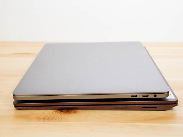 SurfaceLaptop MacBookPro比較厚み