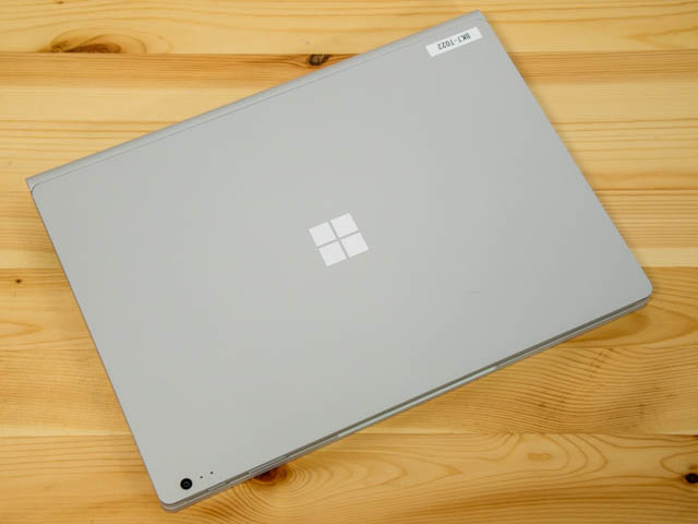 SurfaceBook2 閉正面