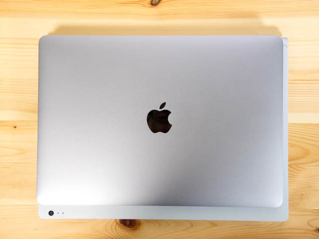 SurfaceBook2 大きさ比較