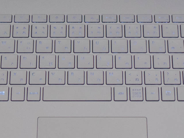 SurfaceBook2 15inch キーボードバックライト