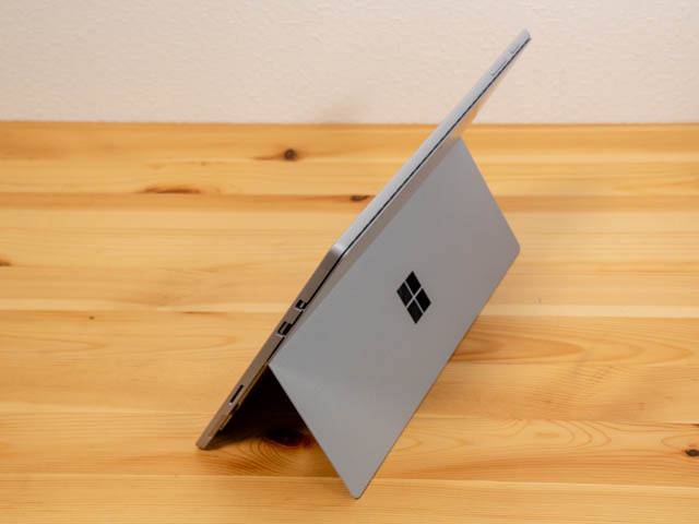 SurfaceProLTE ビュー背面