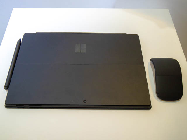 Microsoft Japan Surface Event SurfacePro6裏面