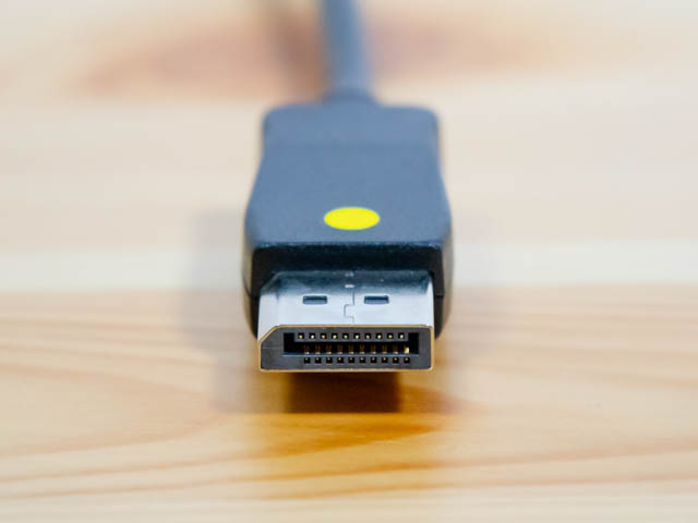 ケーブルの裏表問題 ディスプレイ-DisplayPort